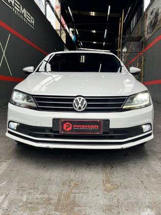 VOLKSWAGEN JETTA 2.0 TSI HIGHLINE 211CV GASOLINA 4P TIPTRONIC